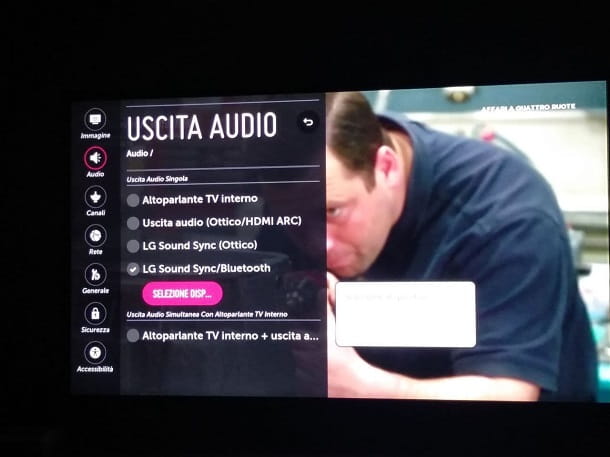 Cómo conectar la barra de sonido a la TV